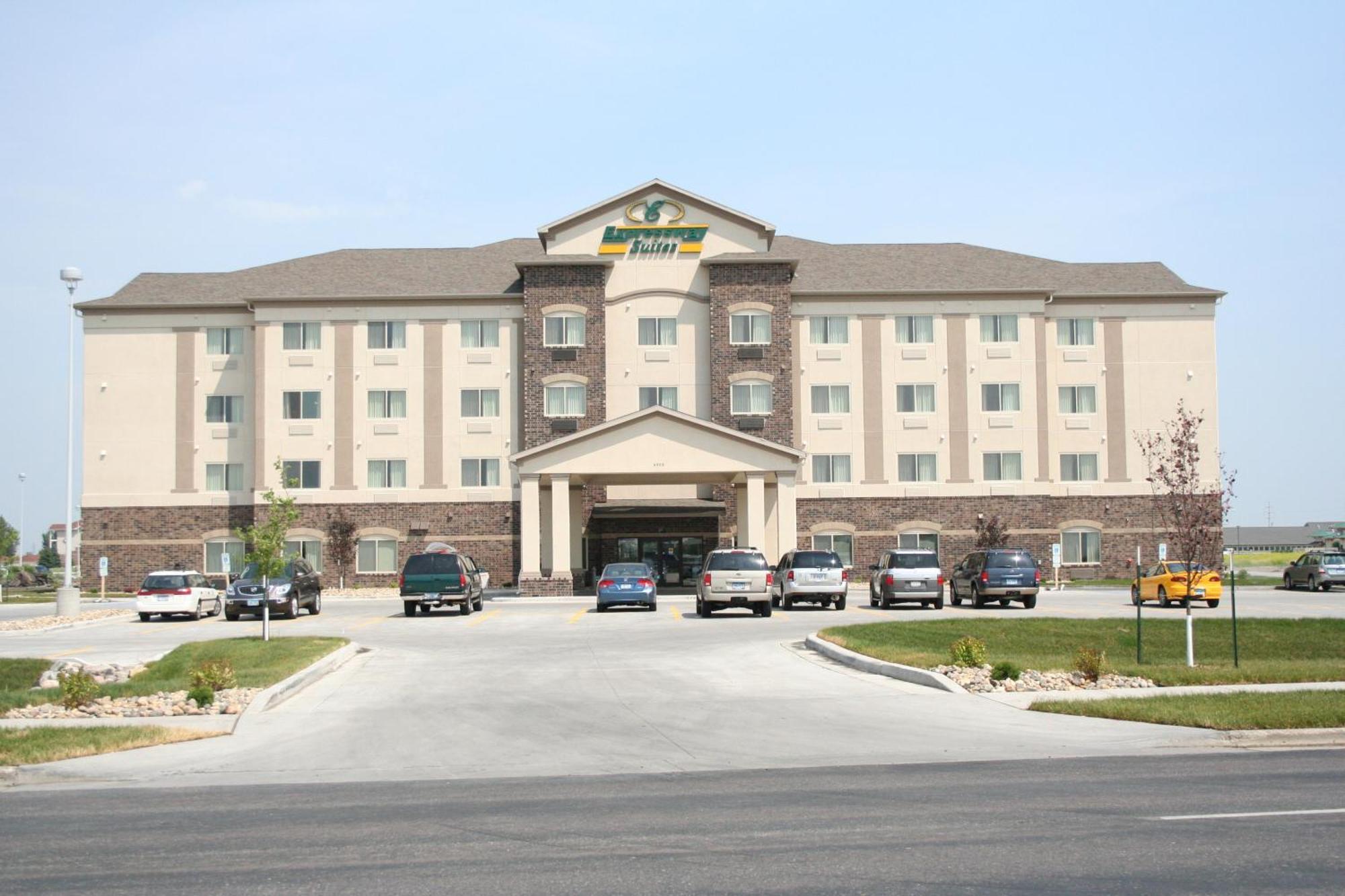 Expressway Suites Фарґо Екстер'єр фото